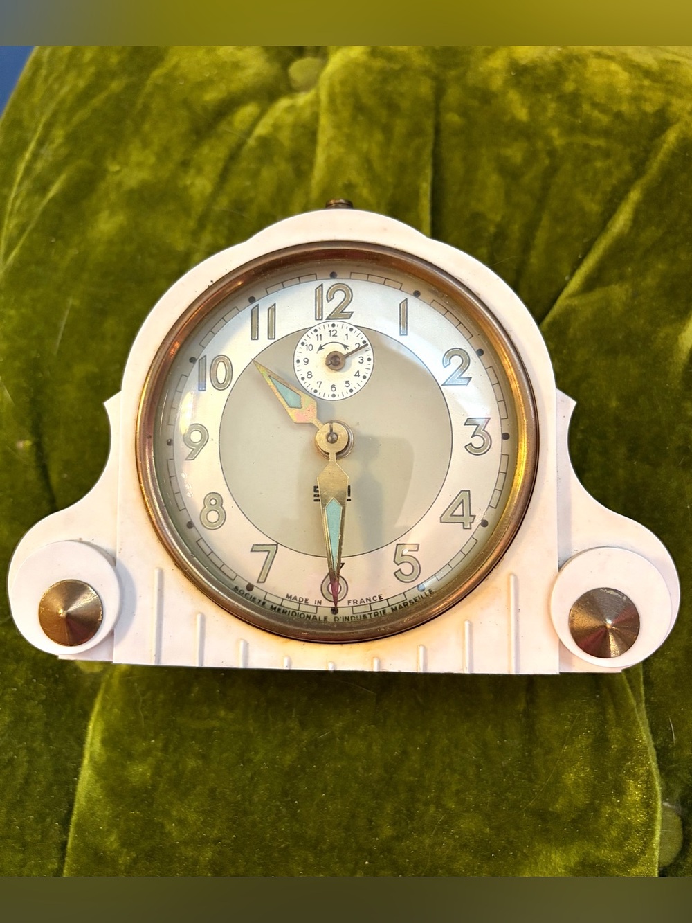 1940s Wartime White Bakelite Gold French Wind Alarm Clock Jadeite Hands WORKS - Picture 2 of 5